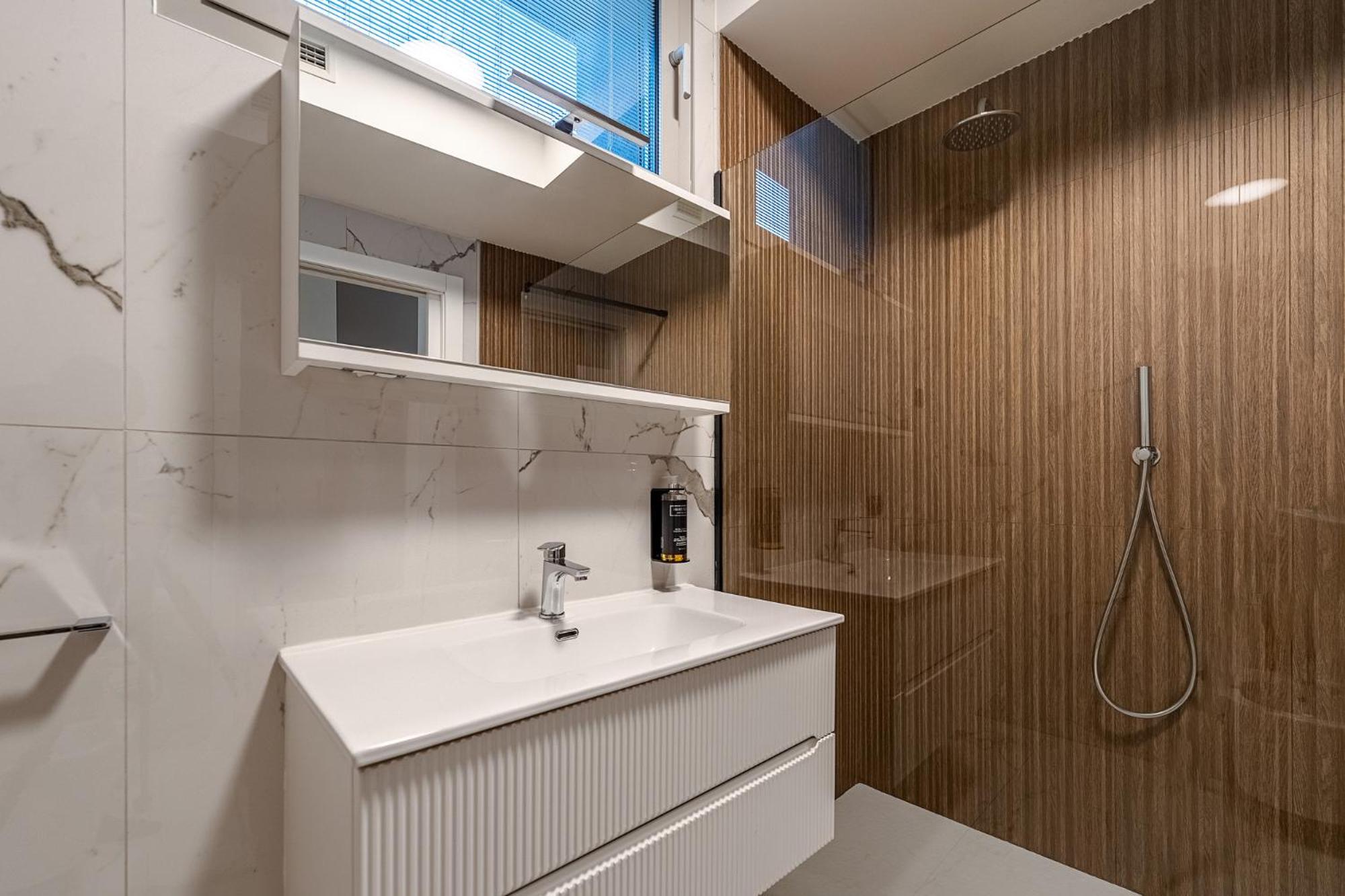 Cremona Inn Aparthotel Ngoại thất bức ảnh