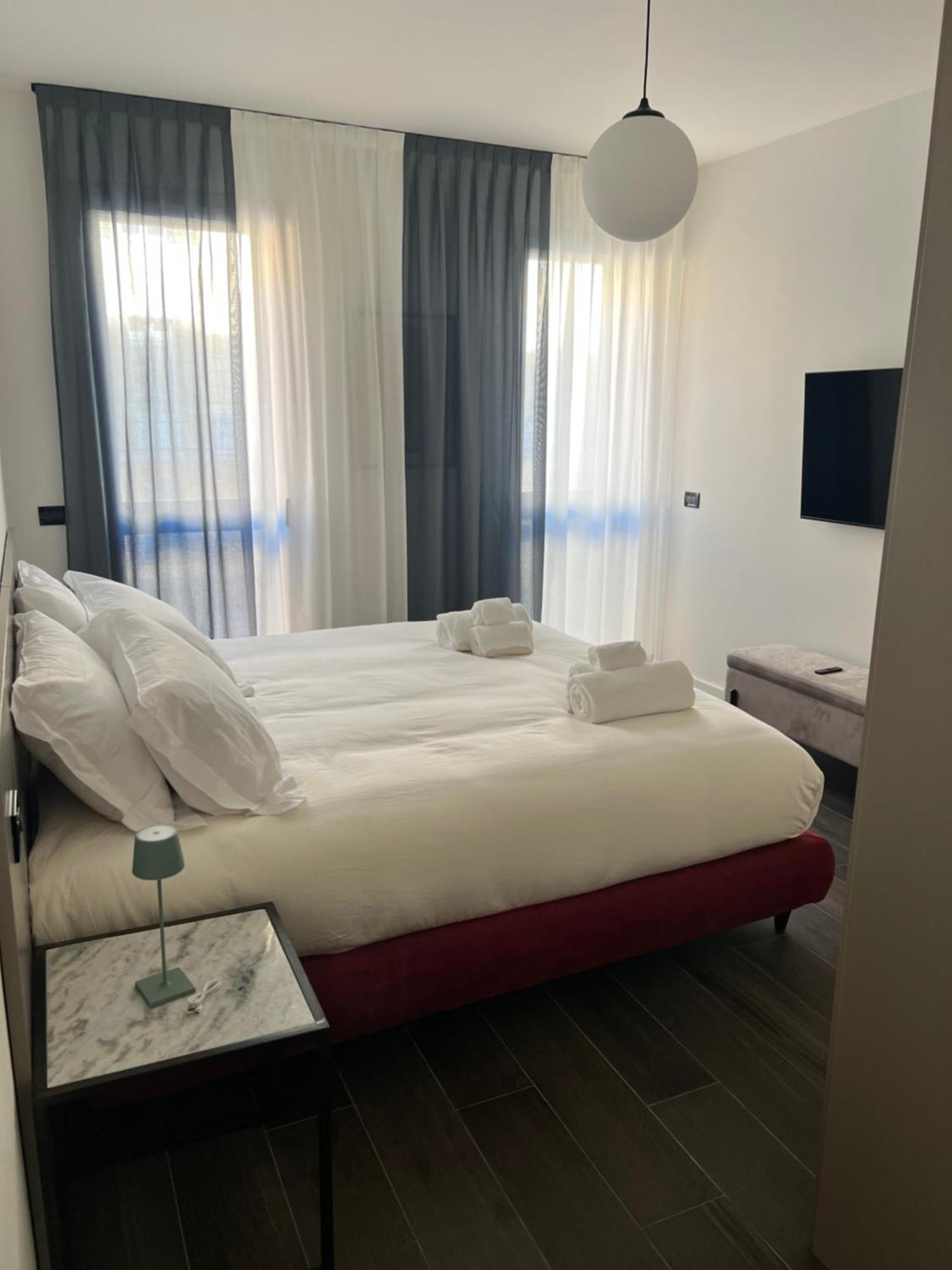 Cremona Inn Aparthotel Ngoại thất bức ảnh